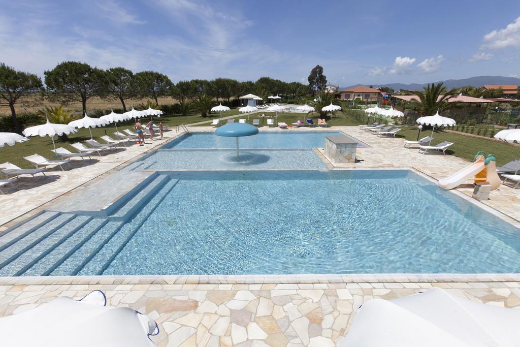 Fattoria Maremmana Aparthotel Marina di Grosseto Eksteriør bilde